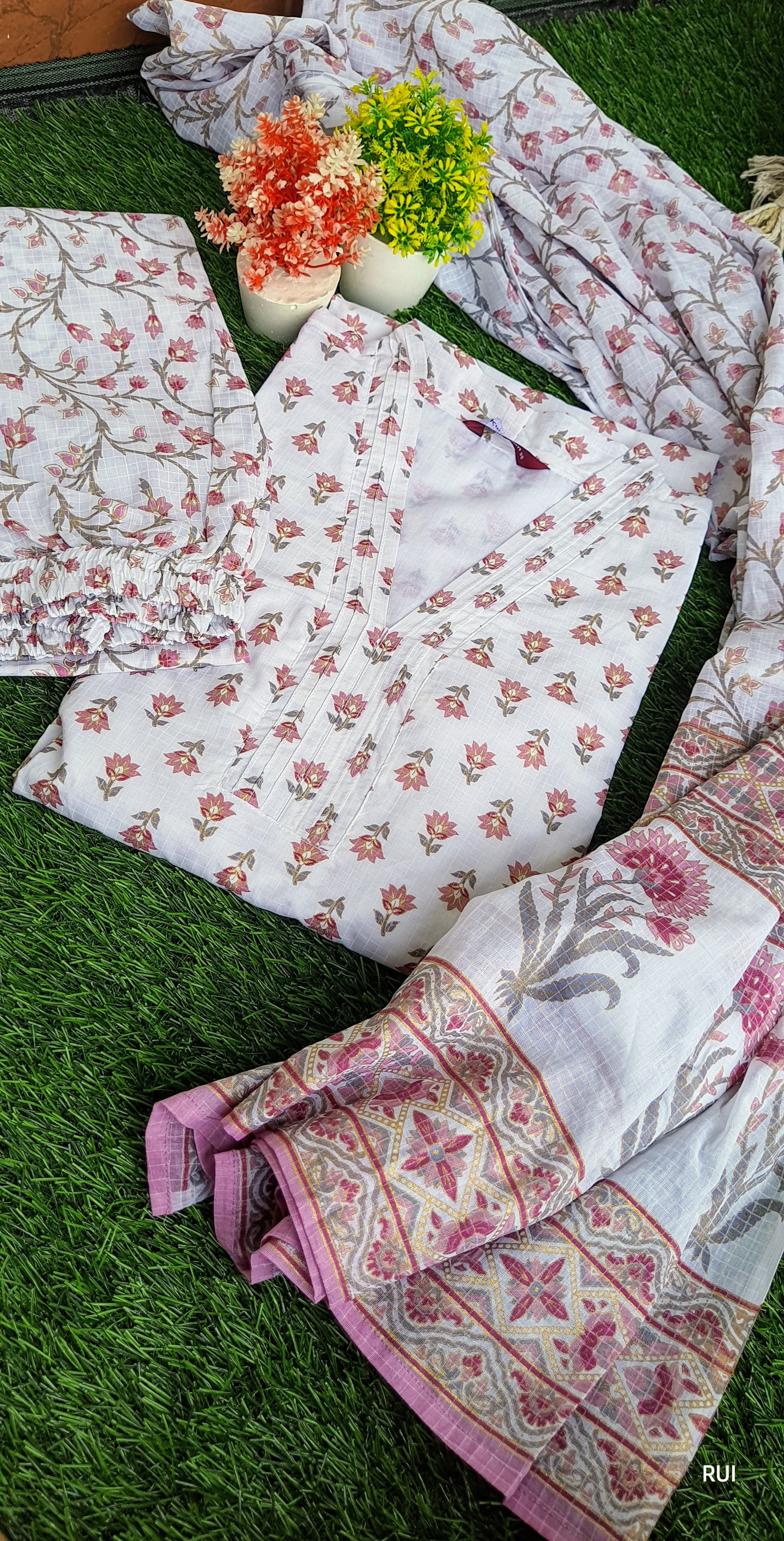 Blossom Mul Cotton Suit Blossom Mul Cotton Suit