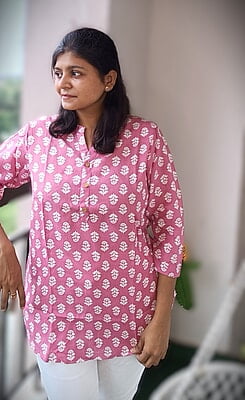 Lily Short Kurti Lily Short Kurti
