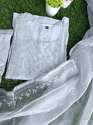 "PANKH" Suit Set with Organza Dupatta "PANKH" Suit Set with Organza Dupatta