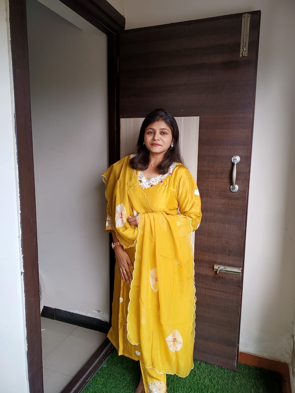 "SEEMA" Cut Work Suit Set "SEEMA" Cut Work Suit Set