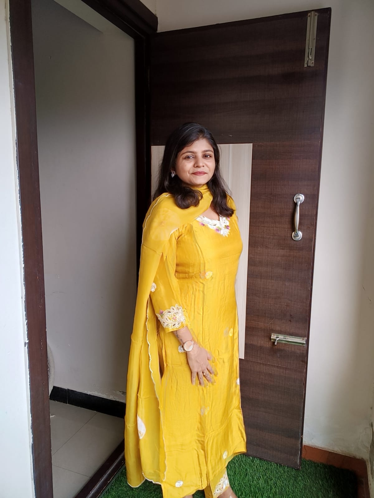 "SEEMA" Cut Work Suit Set "SEEMA" Cut Work Suit Set